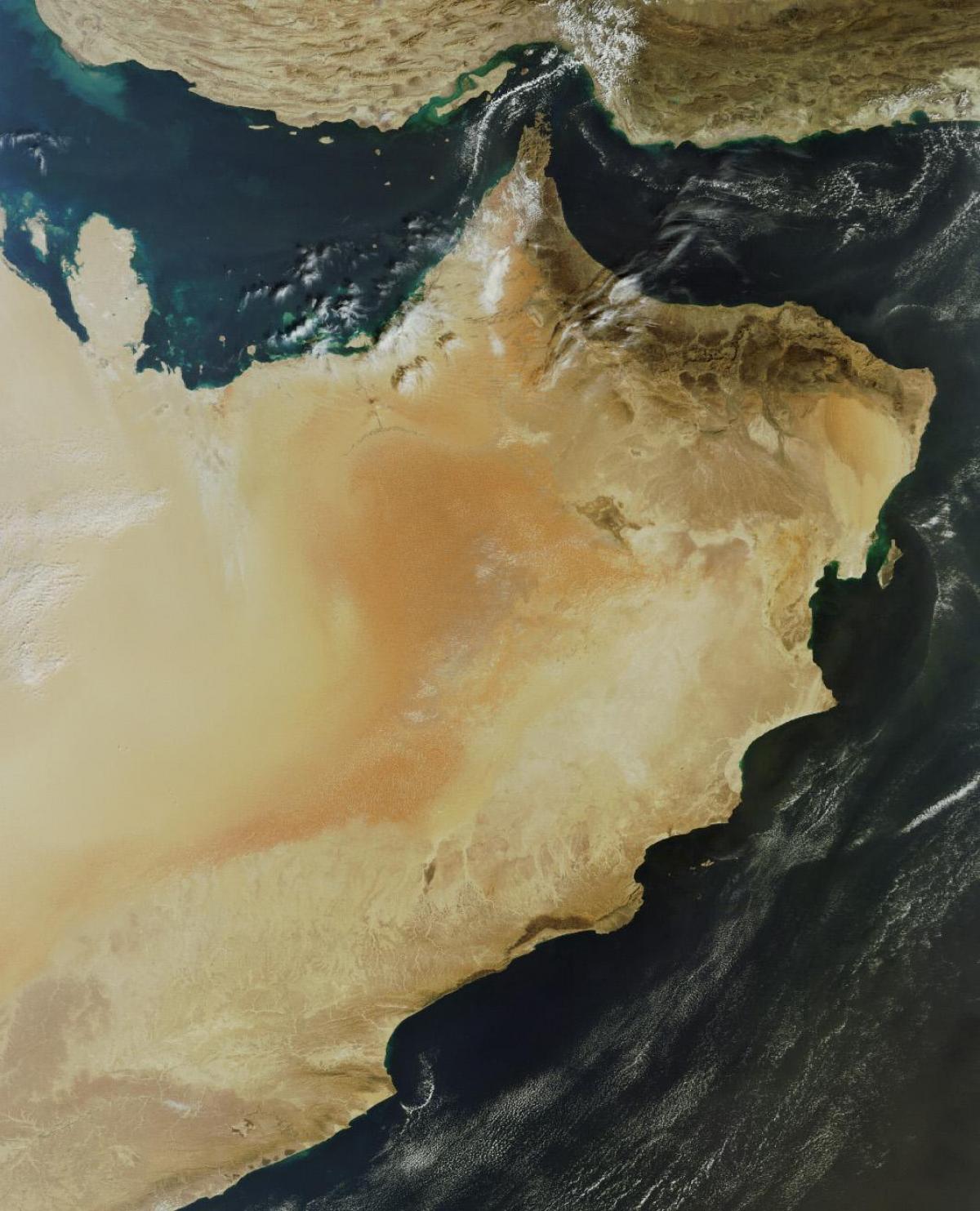 карта на Оман satellite